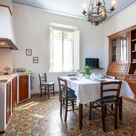 B&g Corte Menconi Apartment
