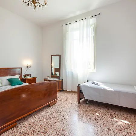 B&g Corte Menconi Apartment *